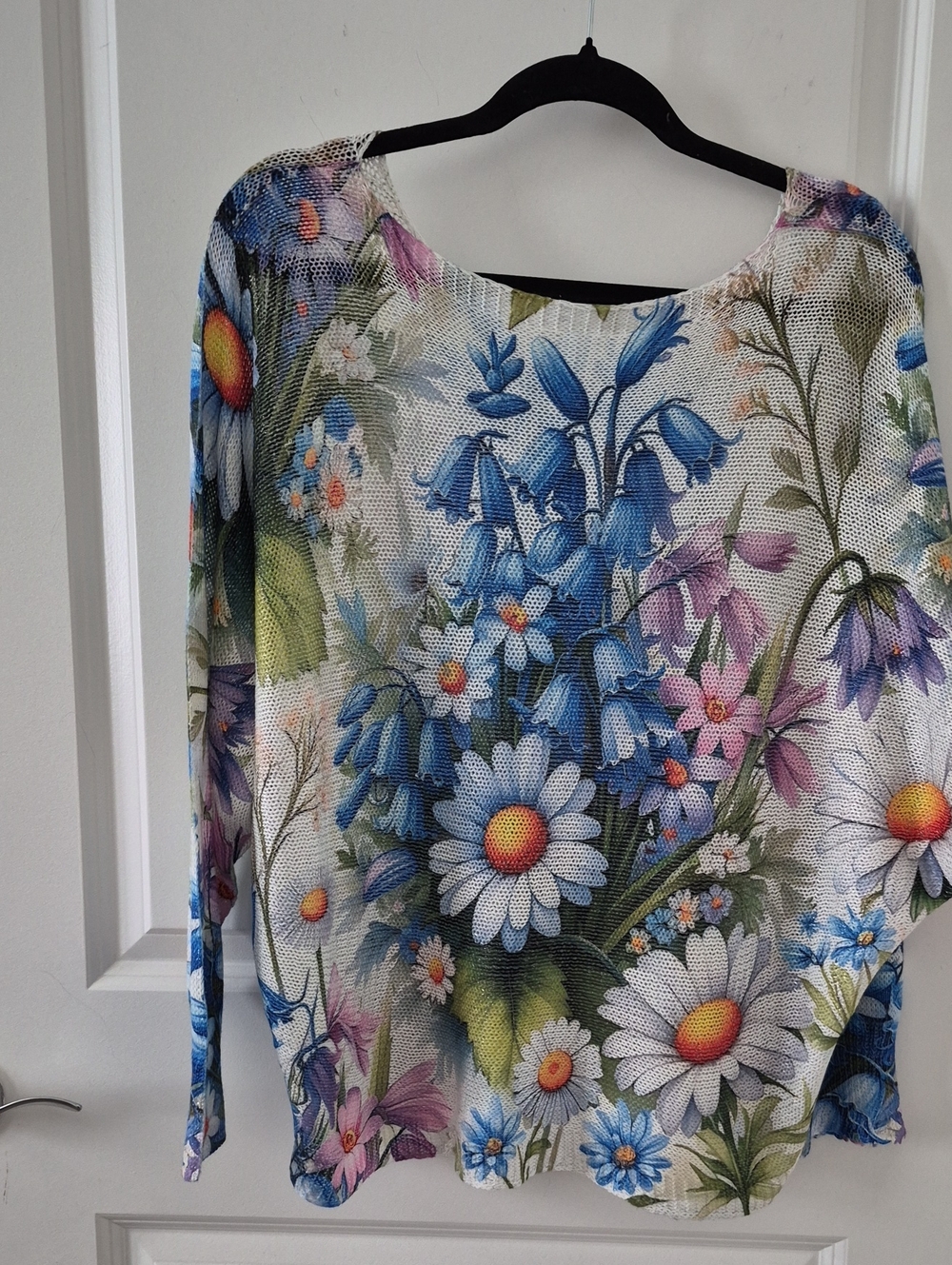 Floral Bouquet Long-Sleeve Top - White/Blue/Pink